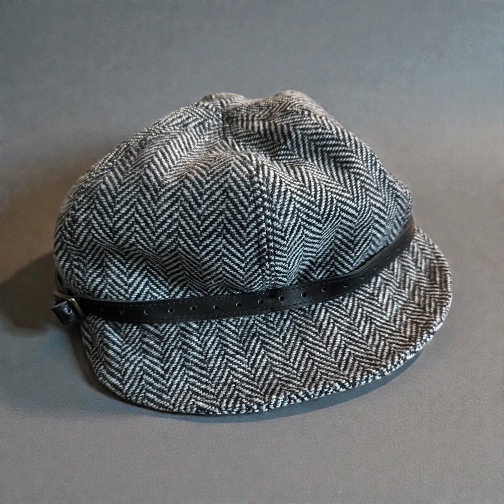 Stylish Herringbone Cap with Black Band